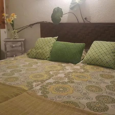 Fonda Felip بيت ضيافة